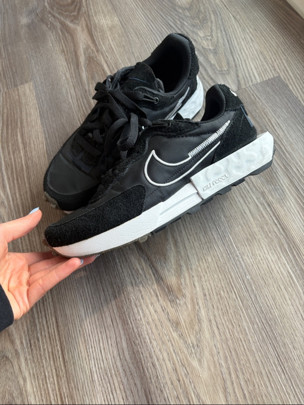 Nike Fontanka Waffle Women’s size 7
